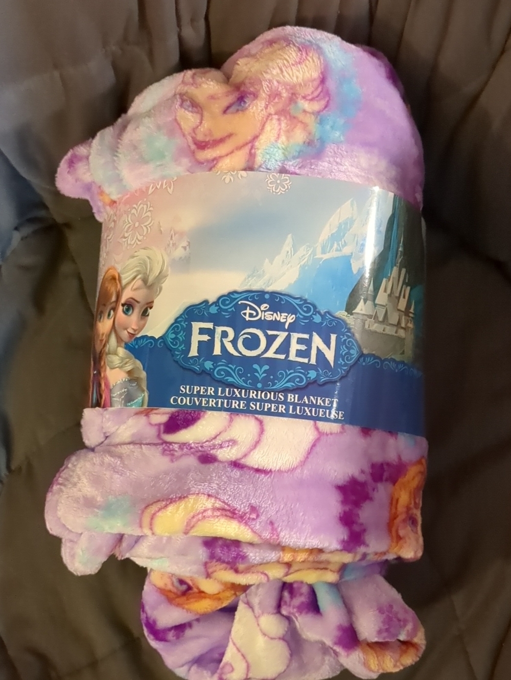 Disney's ❄️ Frozen ❄️ Anna & Elsa Plush Throw Blanket